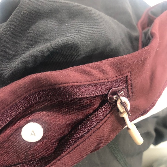 Lululemon Black Red Pink White Mid-Rise Capri Leggings - Picture 3 of 3